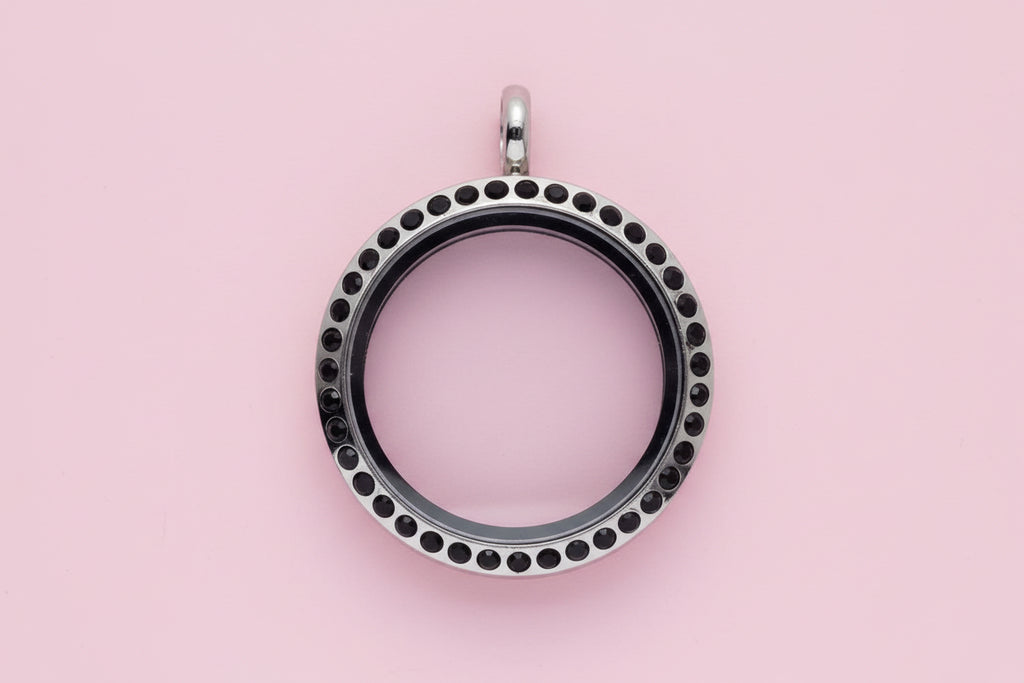 L-13 Round Rhinestone Locket